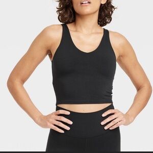 All In Motion - Light support v-neck crop sports bra